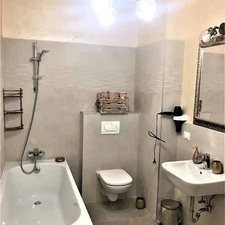 Apartament 23 *